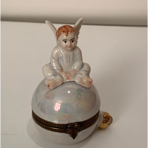 Angel Ornament Shaped Christmas 1993 Trinket - Picture 7 of 9